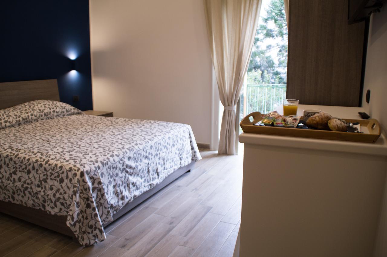 Interno 10 Cavour Bed and Breakfast Napoli Eksteriør billede