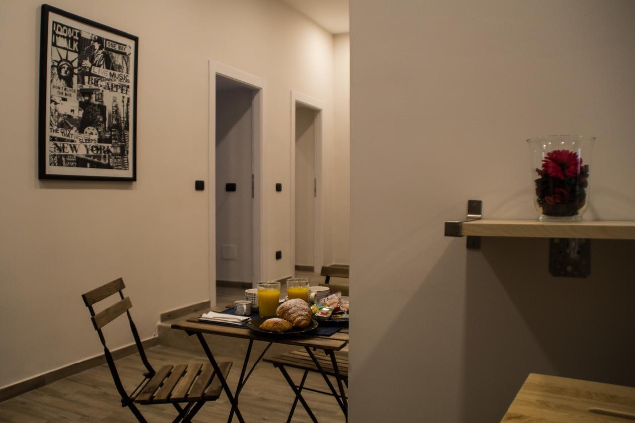 Interno 10 Cavour Bed and Breakfast Napoli Eksteriør billede